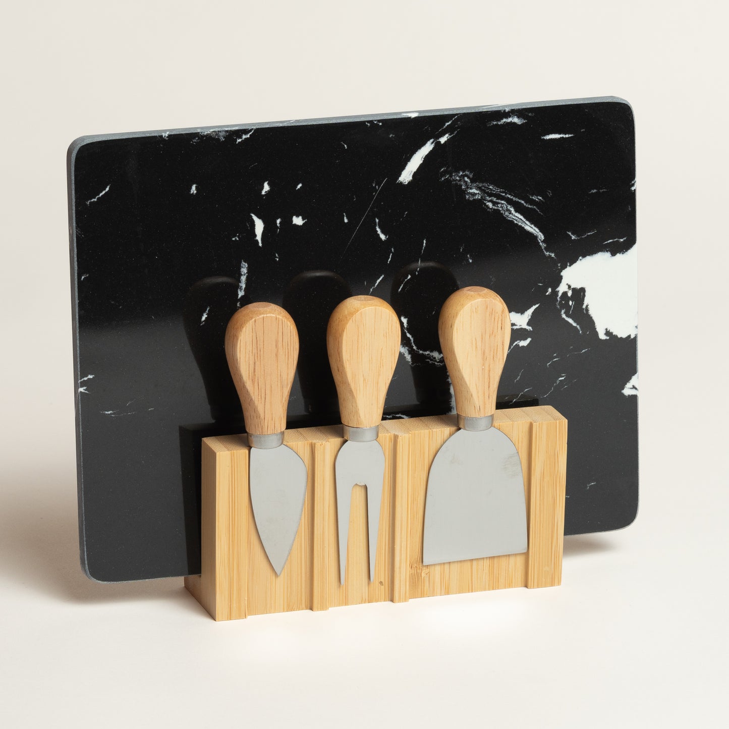 Linea Marmol Bandeja queso y utensillios imantados negro 25x19 cm