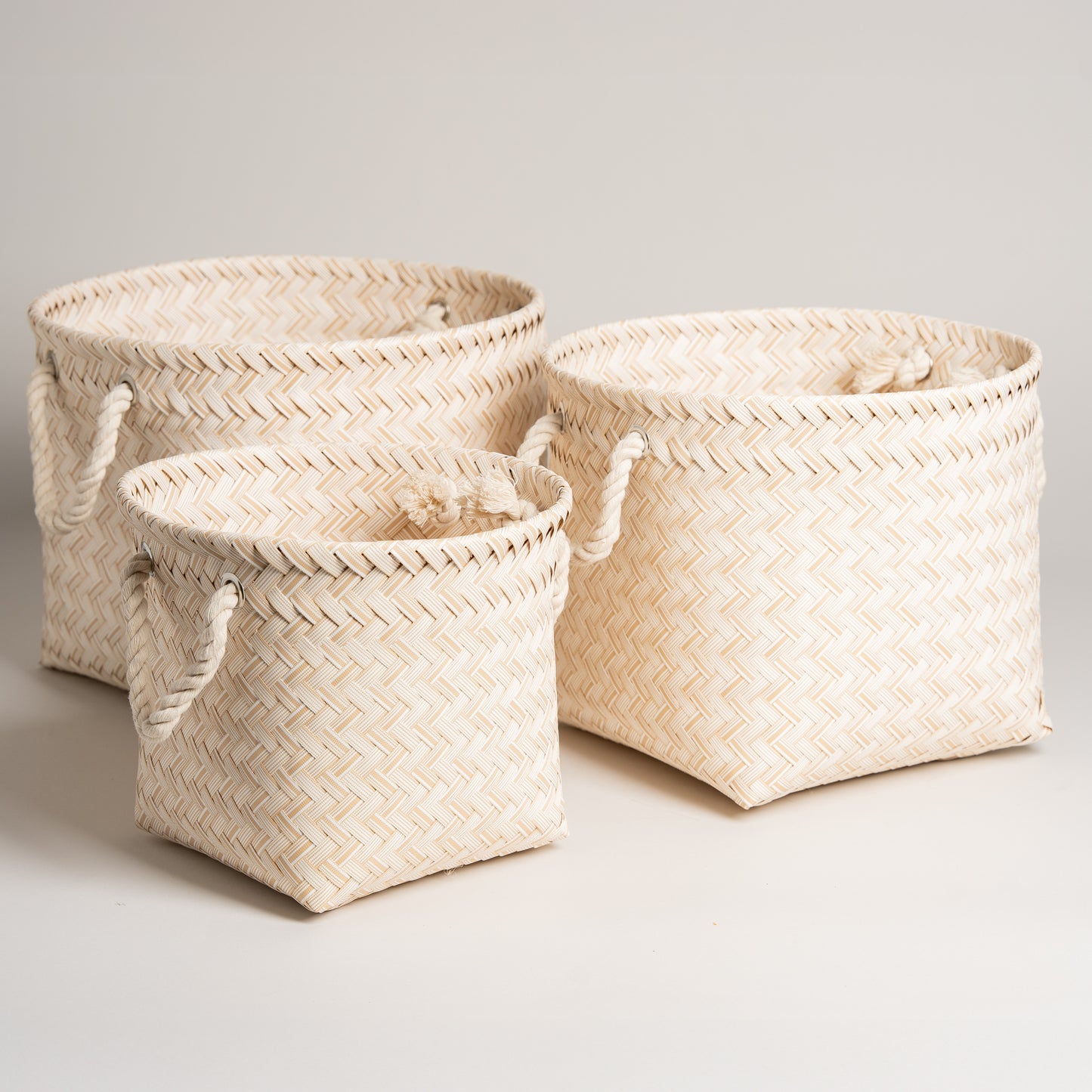 Cesto redondo Bridge beige y blanco tramado Set x 3 37x29 I 33x27 I 28x24 cm