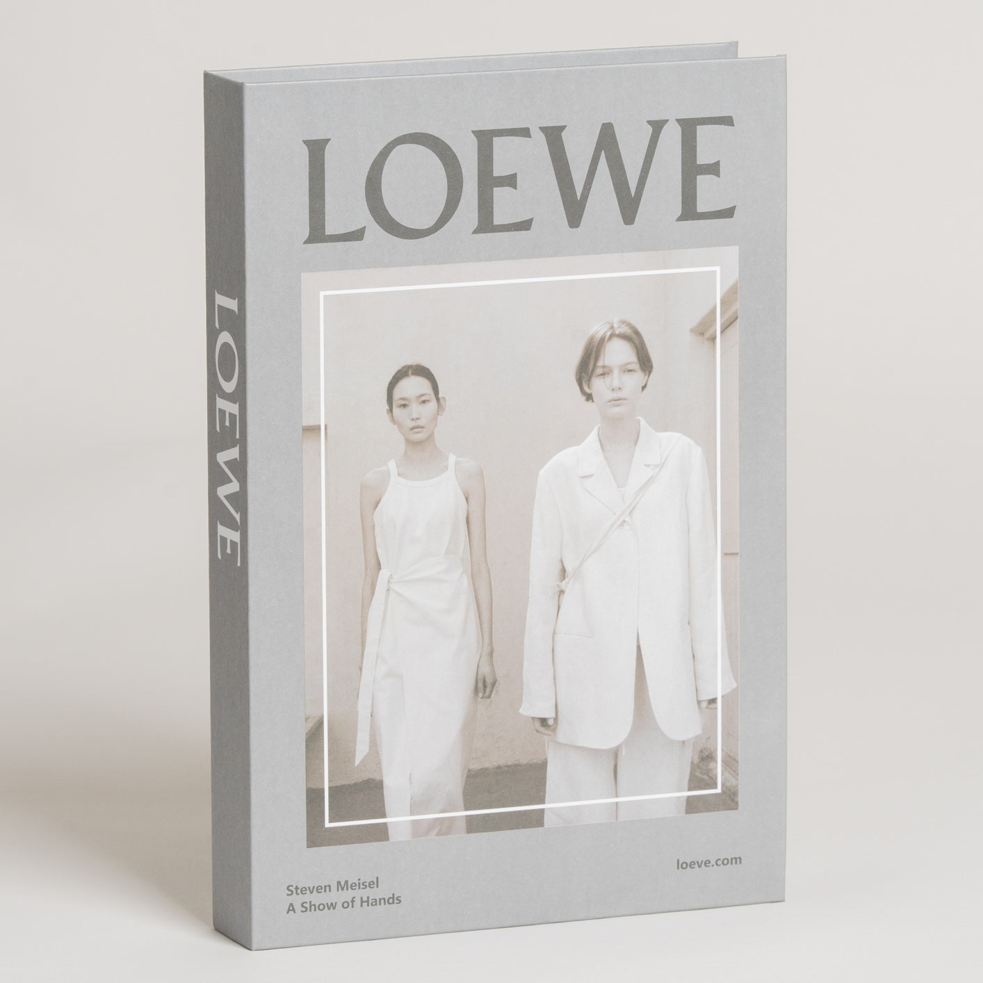 Libro decorativo Loewe modelo 7 16x3x24 cm
