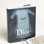 Libro con contenido Dior modelo 77 32x25x4 cm