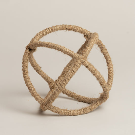 Pieza decorativa de hilo y metal Halo m 18 cm