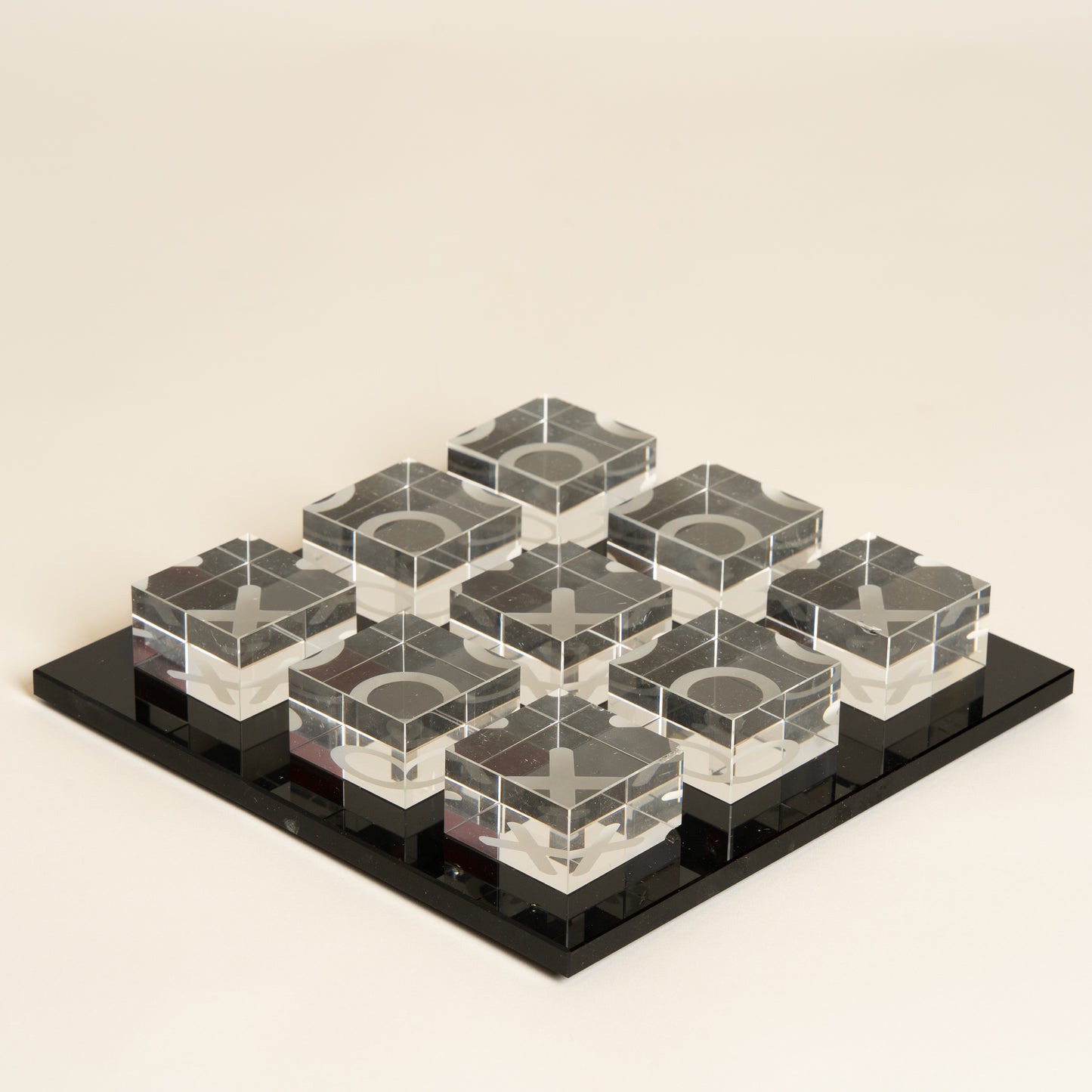 Pieza decorativa glass Tik Tak Toe 23x23x4 cm