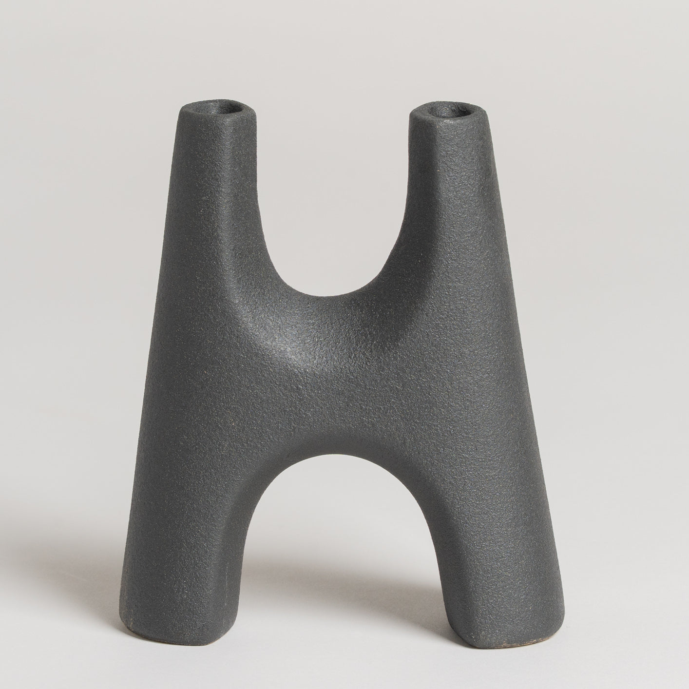 Florero ceramica H negro 13x5x16 cm