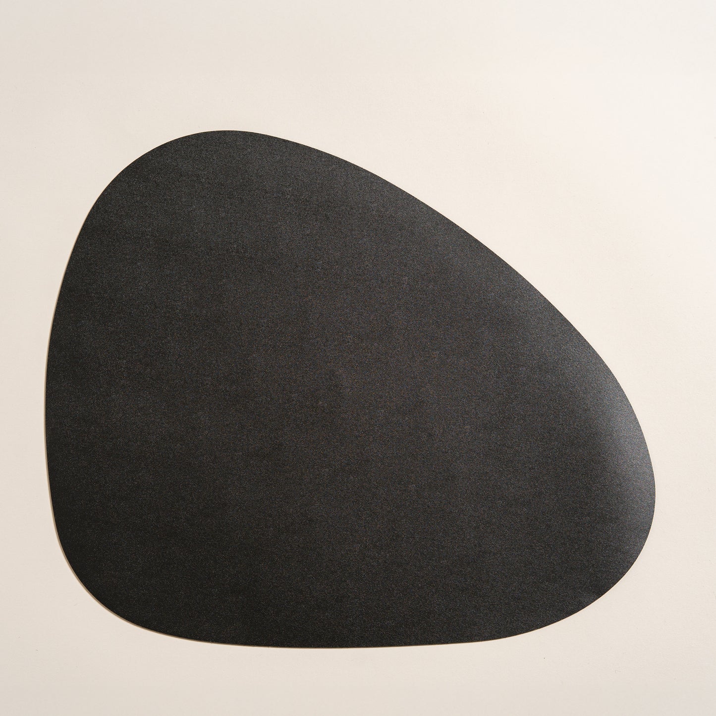 Individual de PU negro Triangle set x 6 43x35 cm
