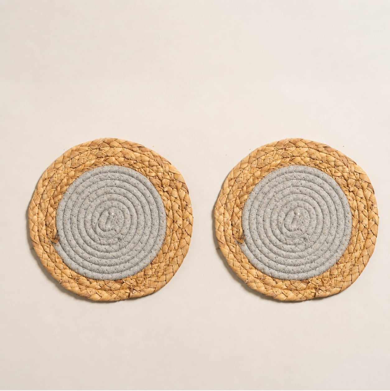 Individual de seagrass y algodon Set x 8 gris 20 cm