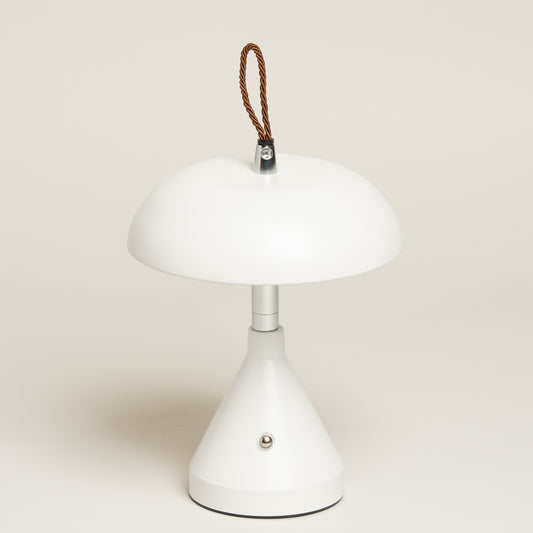 Lampara usb Lumen metalica blanca 9x20 cm