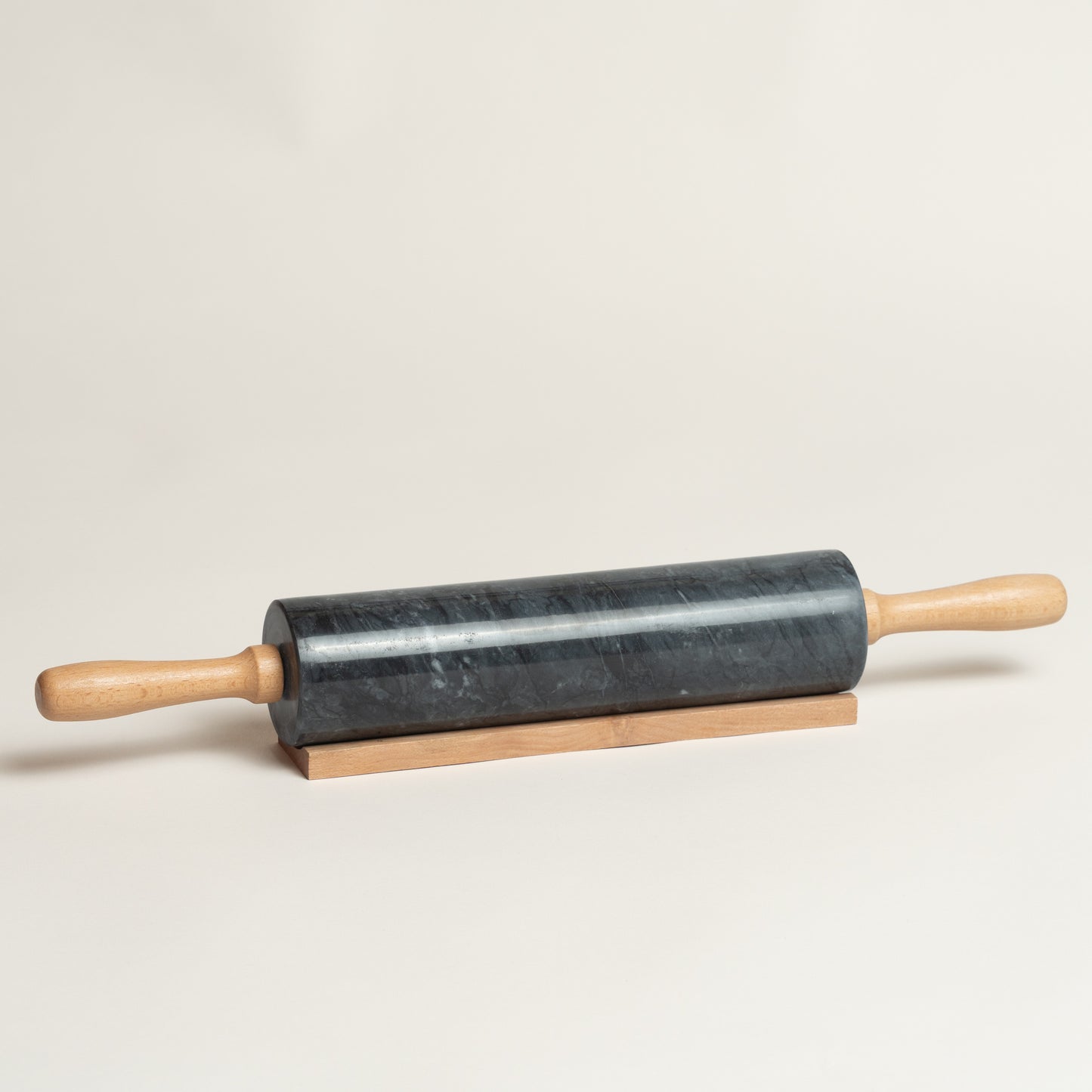 Linea Marmol Palo de amasar negro 24 cm