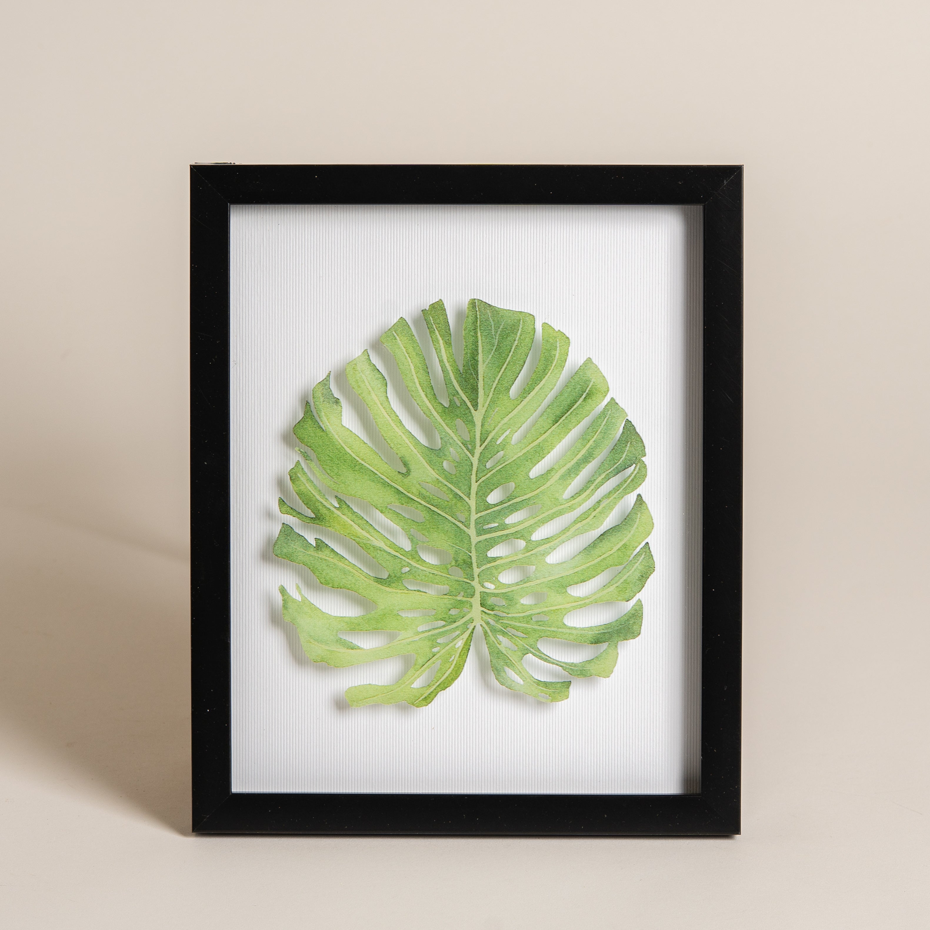 Cuadro de madera MDF hojas adan bordes negros 22x27